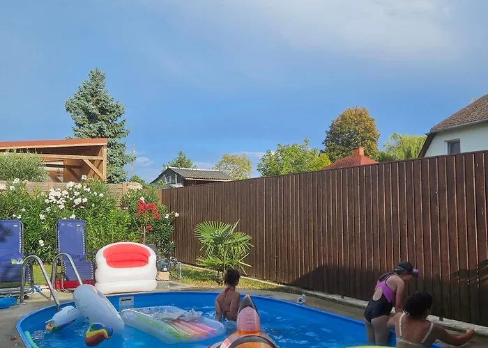 4seasons Case de vacanță Fonyód